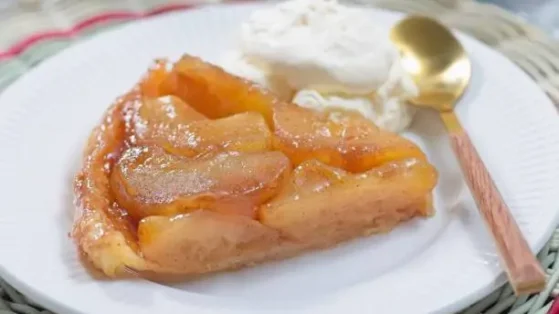 Aprenda como fazer tarte tatin fácil e perfeita, a clássica torta de maçã invertida francesa com caramelo dourado e massa crocante.