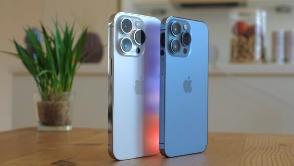 O Apple iPhone 17 Pro 256 GB